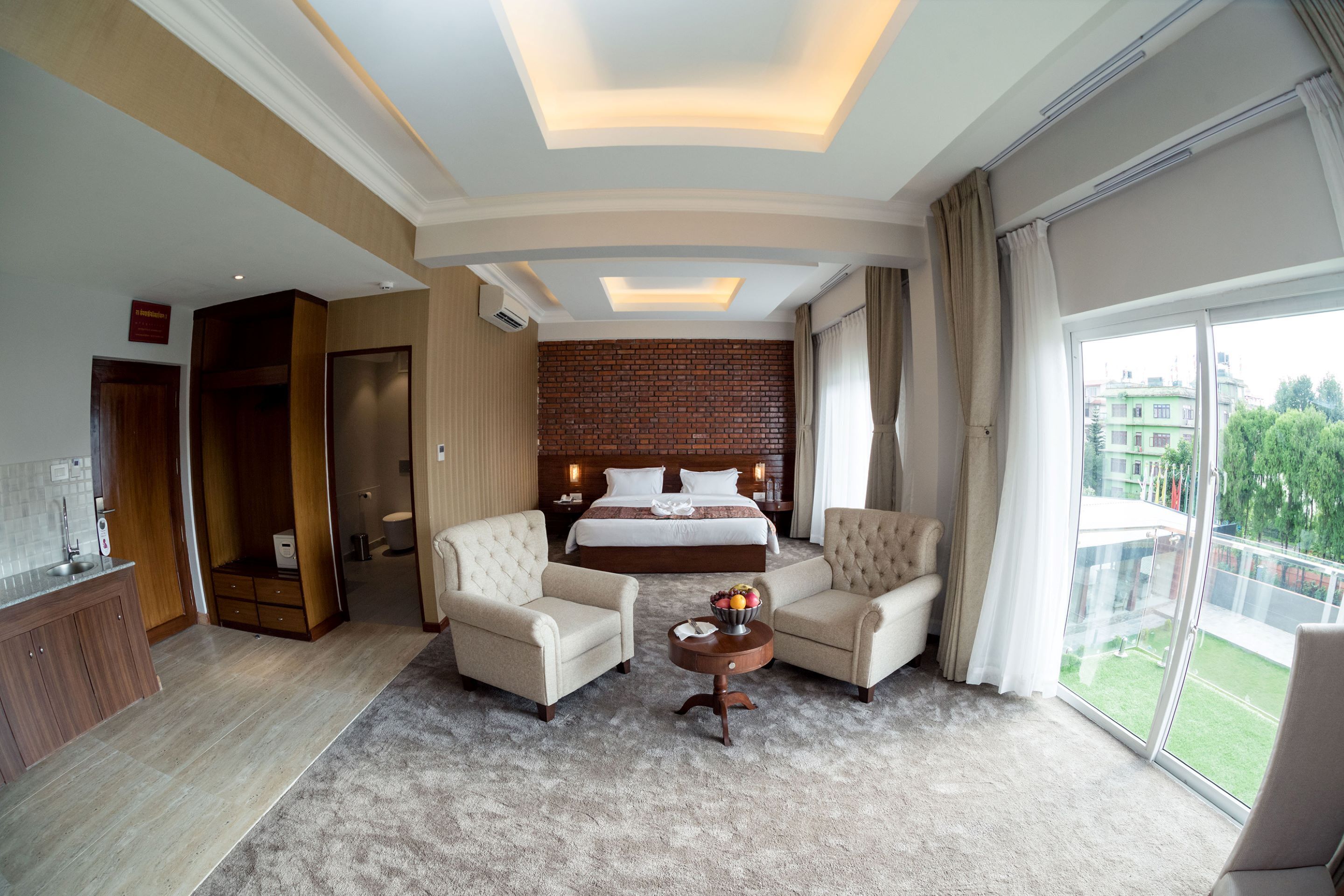 Junior Studio Suite | Minibar, desk, laptop workspace, free WiFi