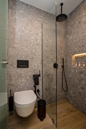 Bathroom - Levantes Luxury Suites I (Tinos)
