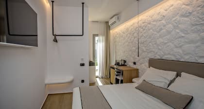 Levantes Luxury Suites I