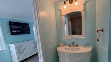 ヘアドライヤー、タオル