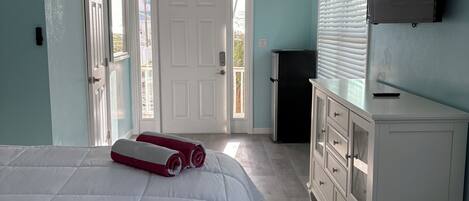 1 bedroom, Internet, bed sheets
