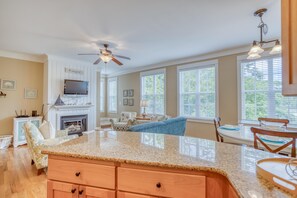 House, Multiple Beds (Wandering Star) | Private kitchen | Cookware/dishes/utensils