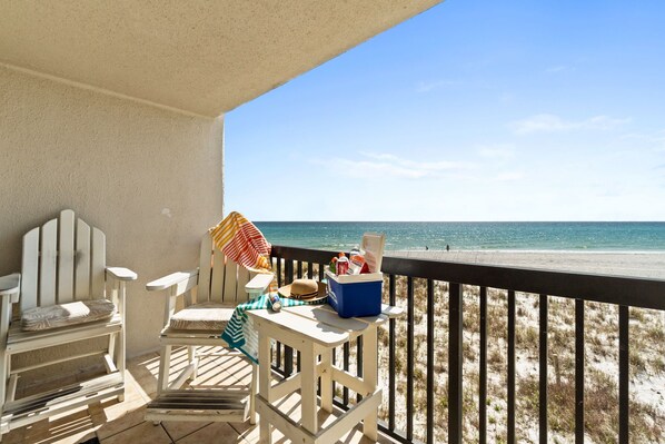 Panoramic Condo, 2 Bedrooms, Ocean View, Beachfront (115A) | Terrace/patio