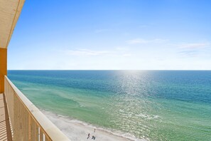 Treasure Island, 2 Bedroom, Gulf Front (1203) | Terrasse/Patio