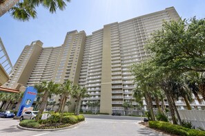 Exterior - Emerald Beach by Book That Condo (Panama City Beach)