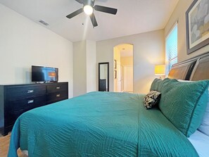 4 bedrooms, iron/ironing board, WiFi, bed sheets