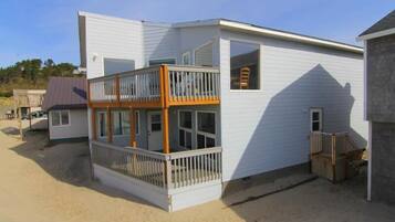 House, Berbilang Katil (Ocean Waves 1) | Bahagian luar