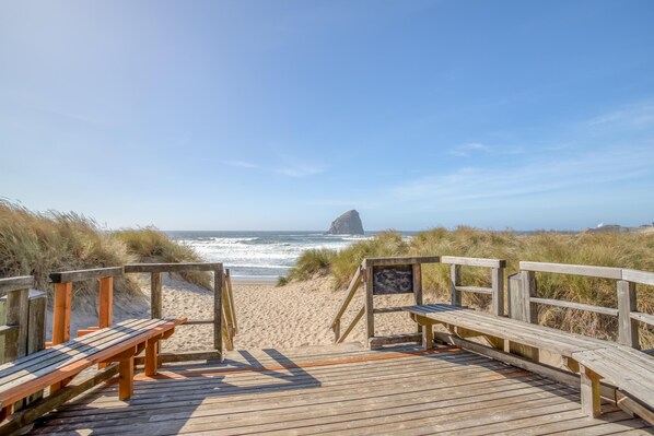Casa, varias camas (Ocean Waves 1) | Balcón