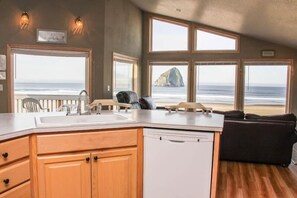 House, Berbilang Katil (Ocean Waves 1) | Dapur peribadi