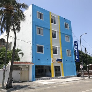 Fachada da propriedade