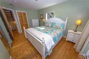 House, Multiple Beds (Cloud Nine) | 3 bedrooms, bed sheets - Cloud Nine (Depoe Bay)