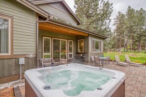House, Multiple Beds (Pine Post Lodge) | Spa - Pine Post Lodge (Bend)