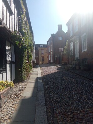 Enceinte de lâhĂ©bergement