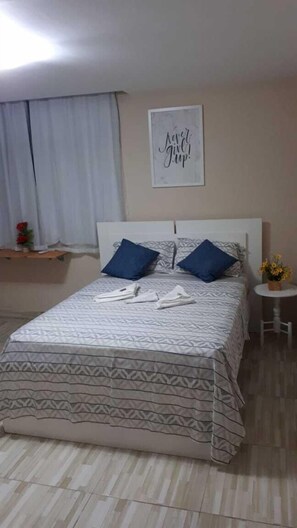 Suite Nira | Iron/ironing board, free WiFi, bed sheets - Casa de Arigoffe - Hostel (Salvador)