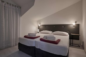 3 habitaciones, tabla de planchar con plancha y wifi gratis
