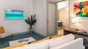 Room (NEW PROPERTY walking distance to Cruz) | Exterior