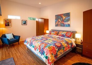 3 bedrooms, iron/ironing board, WiFi, bed sheets - Karlisa Centrally Located Special Spring & Summer Rates Now In Effect (Palm Springs)