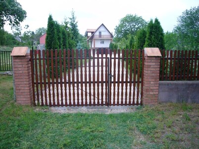 2 bed / 1 bath family home, less than 5km from downtown Tatabanya