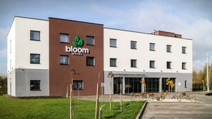 Front of property - Bloom Hotel (Raszyn)