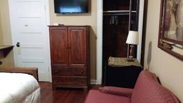 1 chambre, bureau, fer et planche Ă repasser, Wi-Fi gratuit