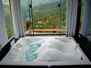 Chalet, Jetted Tub | Jetted bathtub - Pousada Bela Mauá (Itatiaia)