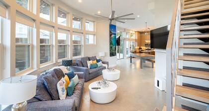 East Austin Modern Luxury + Private Pool - Charlene!