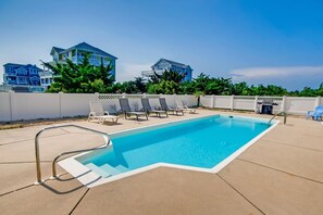 Outdoor pool, a heated pool - Soundside Home w/ Private Pool, Hot Tub, Game Room, Cabana, Community Boat Ramp (Salvo)
