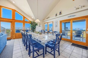 Dining - Oceanview w/ Private Pool, Hot Tub, Game Room, and Wet Bar. Surf's Up Rodanthe! (Rodanthe)