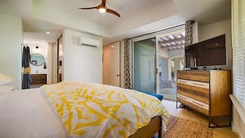 1 bedroom, iron/ironing board, travel crib, WiFi (free)