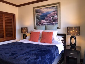 2 bedrooms, desk, iron/ironing board, free WiFi - Luxurious, Spacious, High-end Beachfront Vacation Villa Free Parking (Kapolei)