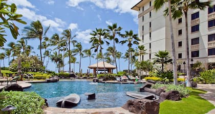 Luxurious, Spacious, High-end Beachfront Vacation Villa Free Parking