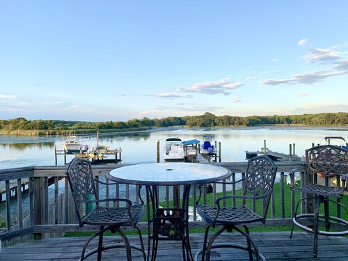The Shallow Creek Shore Shack on the Chesapeake Bay