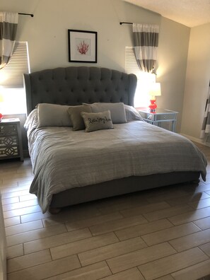 3 bedrooms, desk, iron/ironing board, travel cot