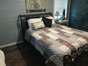 5 chambres, fer et planche à repasser, Wi-Fi gratuit, draps fournis