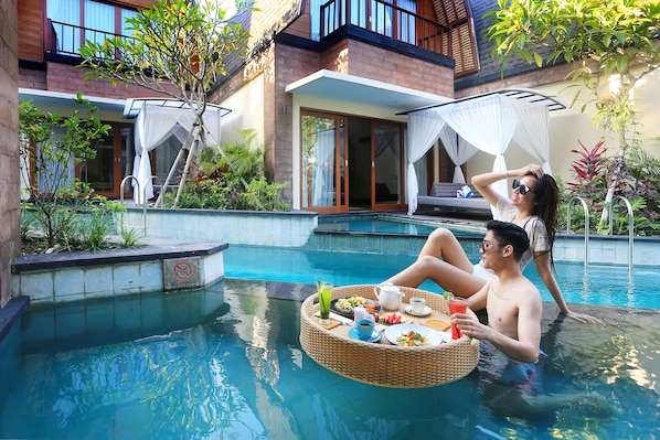 Daily continental breakfast (IDR 75000 per person)