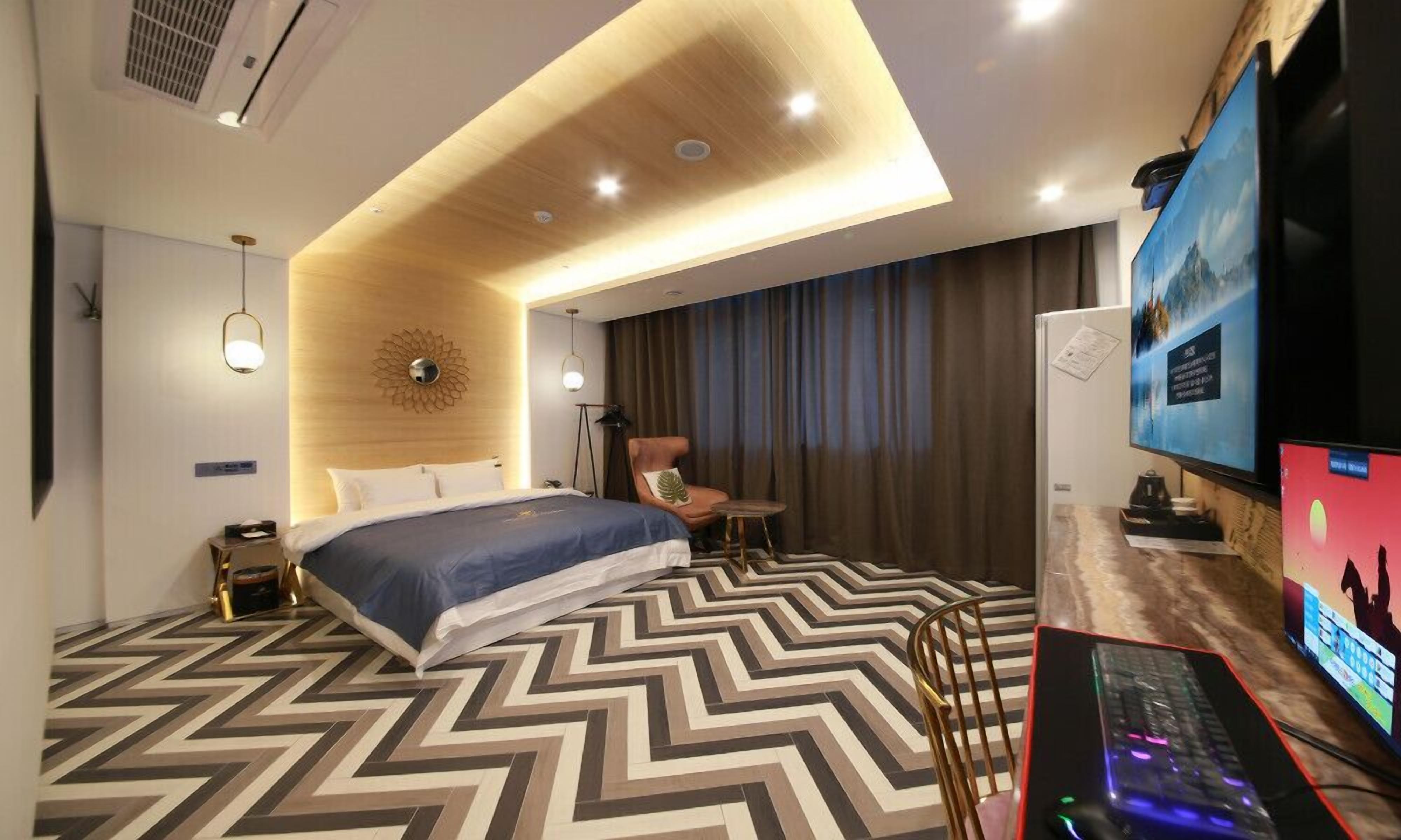 deluxe double room | individually decorated, individually furnished, free wifi