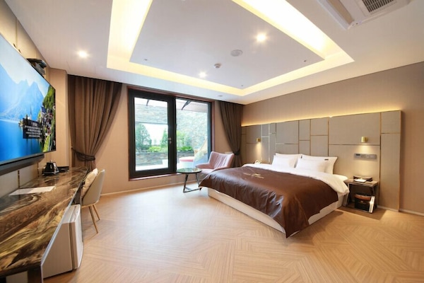 Quarto casal luxo, terraço | Individualmente decorados, individualmente mobiliados, Wi-Fi de cortesia