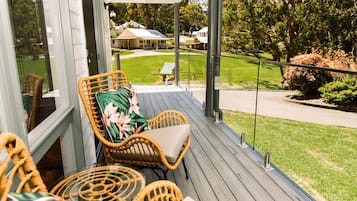 Executive Cottage | Terrace/patio