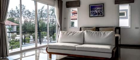 Family House (Entire Pool Villa 6) | Blackout curtains, rollaway beds, free WiFi, bed sheets