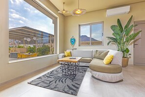 TV - Gaia Blue Villa in Kolympia (RHODES)