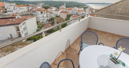 Apartments & Rooms Alagic