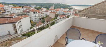 Apartments & Rooms Alagic