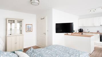 2 Schlafzimmer, schallisolierte Zimmer, Bügeleisen/Bügelbrett