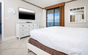 3 makuuhuonetta, silitysrauta/-lauta, ilmainen Wi-Fi, vuodevaatteet