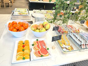 Daily buffet breakfast (PLN 69 per person) - B&B HOTEL Warsaw East (Warsaw)