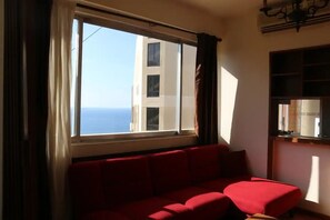 Standard Double or Twin Room | Living room - Universal Residence (Beirut)