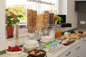 Colazione a buffet inclusa, servita tutte le mattine 