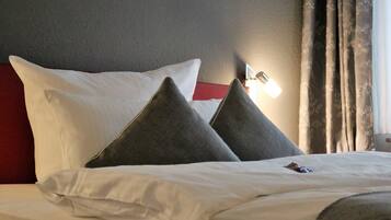 1 Schlafzimmer, Schreibtisch, WLAN, Bettwäsche