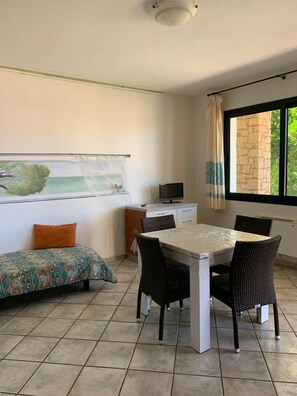 Aperto a colazione, pranzo e cena