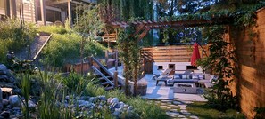 Terrace/patio - Lake views, backyard oasis, minute from beach, private, late-century modern home (Kaleden)